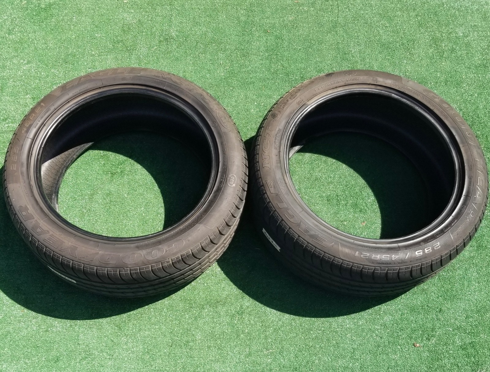 Rolls-Royce Phantom Tire
