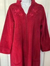 Miss Elaine Red Fleece Robe Pajamas House Coat Zip Up Closure Embroidered Size S