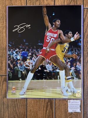 Ralph Sampson Autographed Houston Rockets vs Magic Johnson 16x20 Photo ...