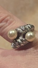 Sterling Silver Pearl Ring Leaves Etched Stunning Signed 925 Size 6 Vintage