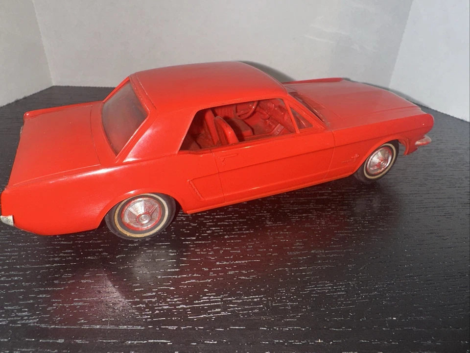 AMT 1965 Ford Mustang 2 DRHT Dealer Promo Model Car - Image 4 of 4