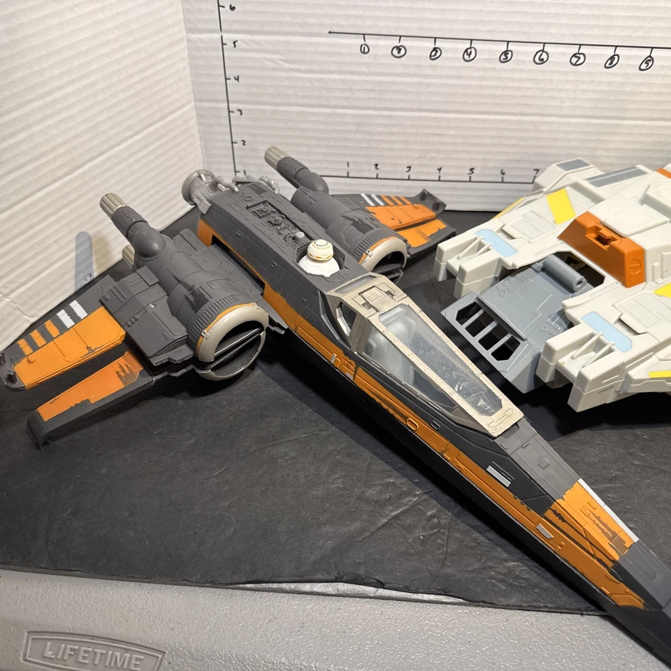 STAR WARS HÉROES GALÁCTICOS NAVE FANTASMA REBELDE CON ALA X, REY, FINN + WICKET Foto 2 de 4