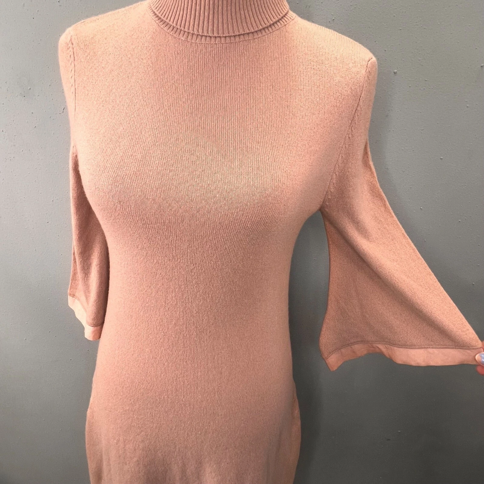 Abito con maglione Alexander Wang rosa polveroso polveroso collo a tartaruga taglia M manica a campana