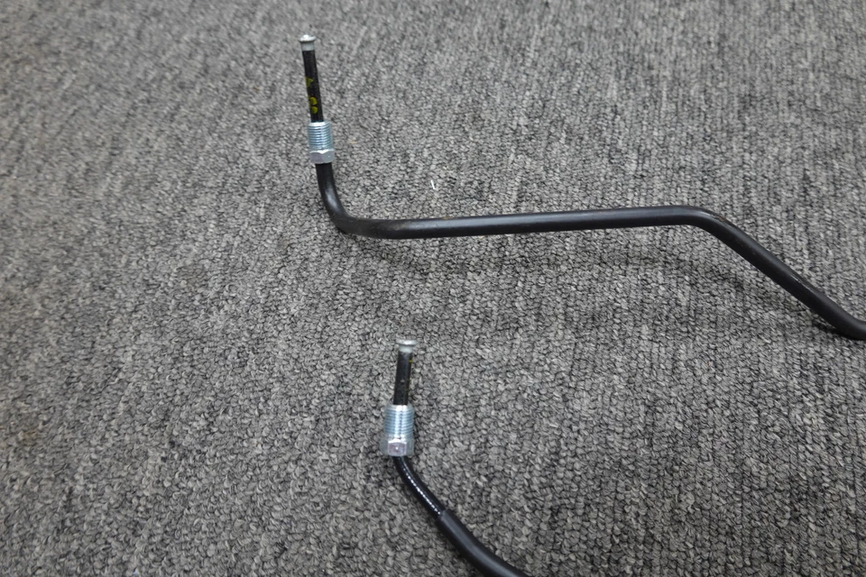 Juego de eje trasero a línea de pinza Toyota Tundra 2007-2014 4x4 solamente. Foto 2 de 3