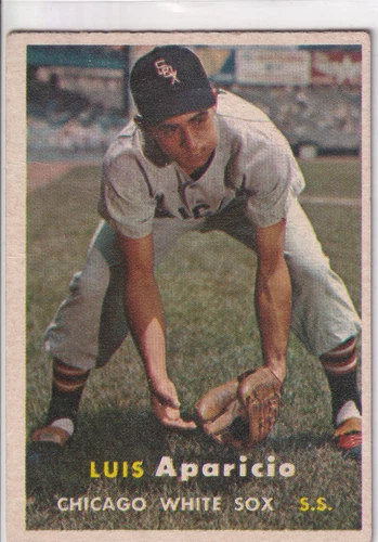 1957 Topps - #7 Luis Aparicio