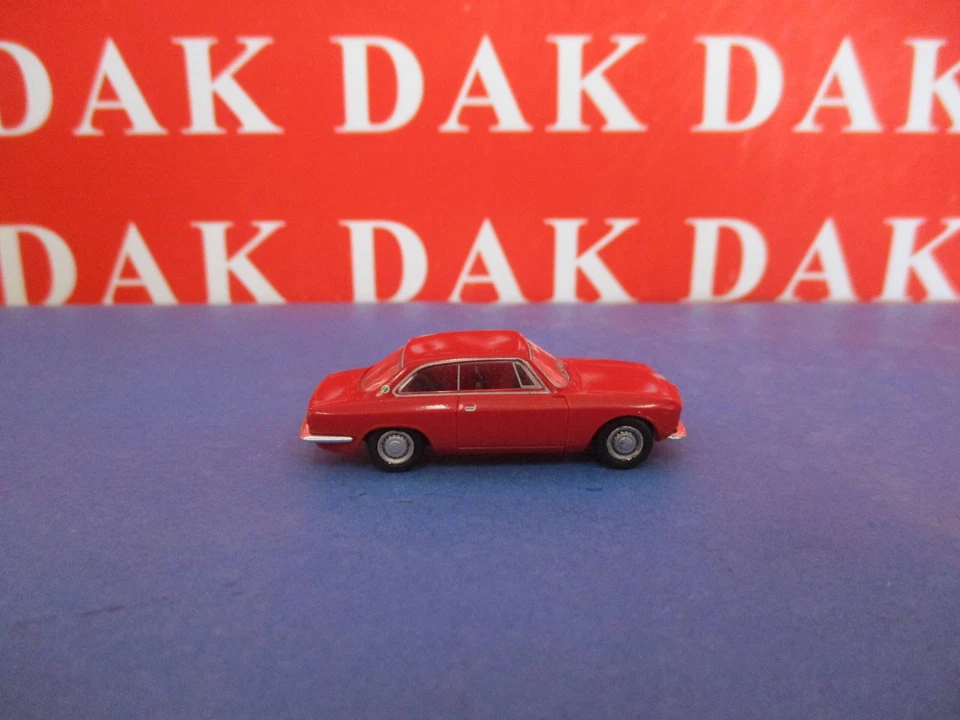 1/87 Modellino Auto Alfa Romeo Giulia Sprint GT Rossa by Brekina - Immagine 4 di 4