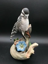 ROYAL DOULTON DOWNY WOODPECKER (DENDROCOPOS PUBESCENS) FIGURINE  HN3509 R2553