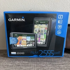 Garmin nüvi 2555LMT Bundle With Automotive Mount