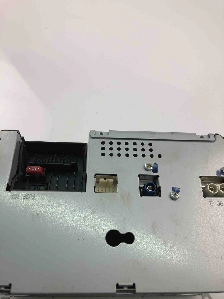 MERCEDES-BENZ C W204 Musik-Player mit GPS A2049069701 2010 26860852 - Bild 3 von 4