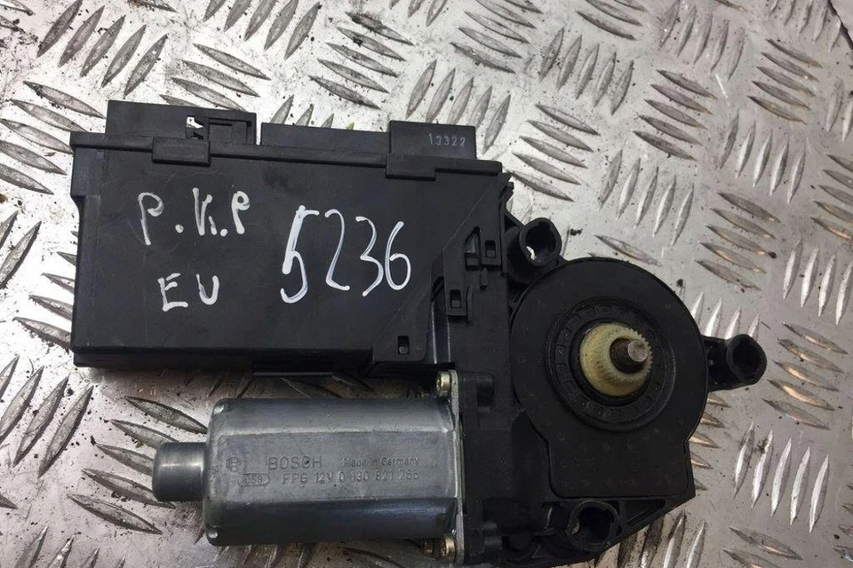 8E1959801B Front Door Window Regulator Motor Audi A4 S4 B6 8E 8H 2004 - Image 2 of 3