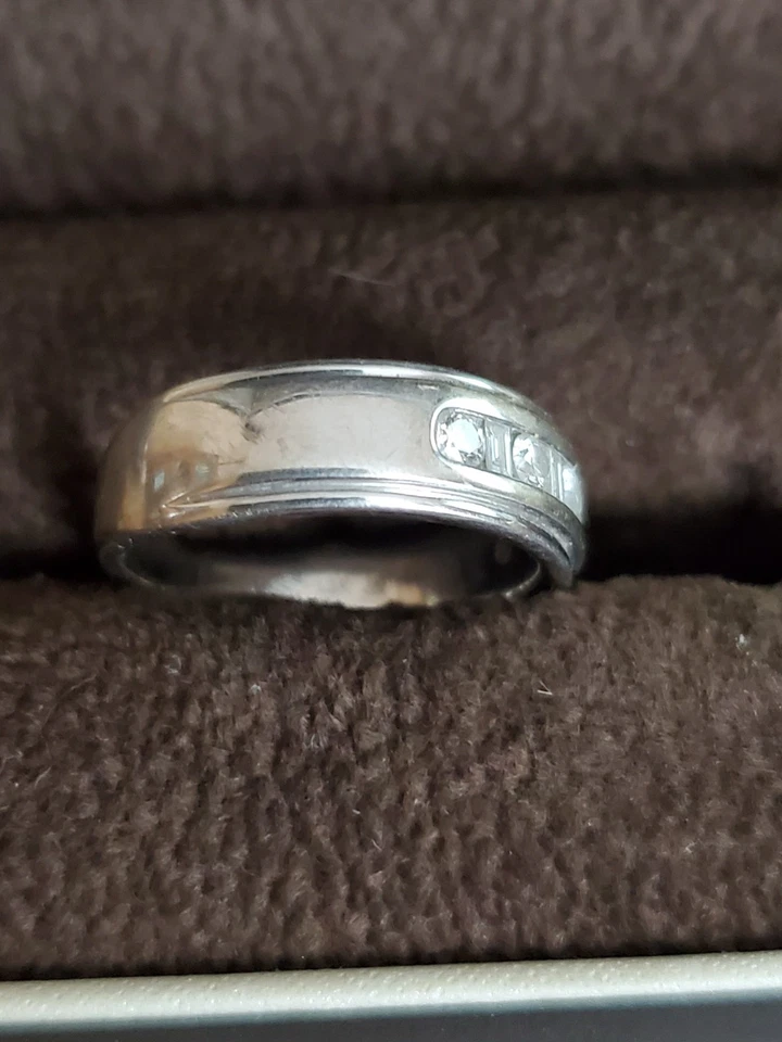 Men's Certified Baguette & Round-Cut Diamond Wedding Band 3/4 ct tw 14K White... - Image 3 of 4