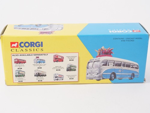 Corgi 34101 Ribblesdale Batty Holt Burlingham Seagull Coach Set - Picture 14 of 15