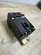 SQUARE D FA34030 FA I-LINE 3 POLE 30 AMP 480v BLACK CIRCUIT BREAKER