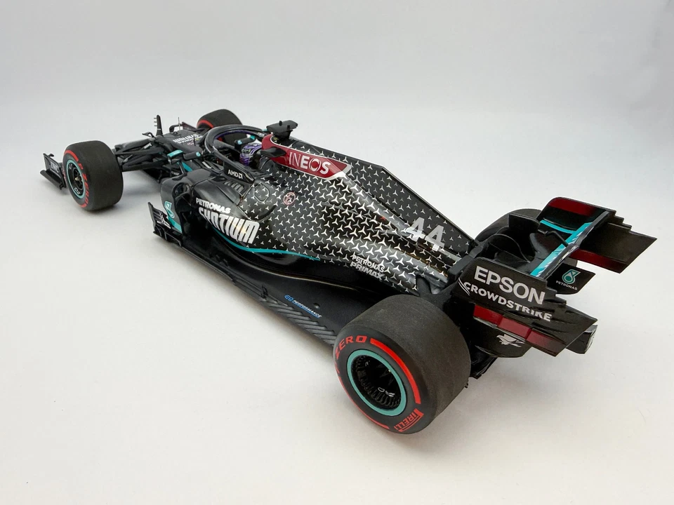 2020 Hamilton Mercedes W11 (Tuscan GP) 1:18 Minichamps 110200944 - Immagine 3 di 4