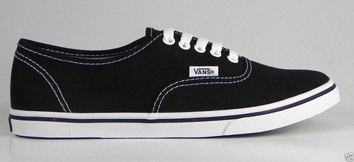 vans black canvas authentic