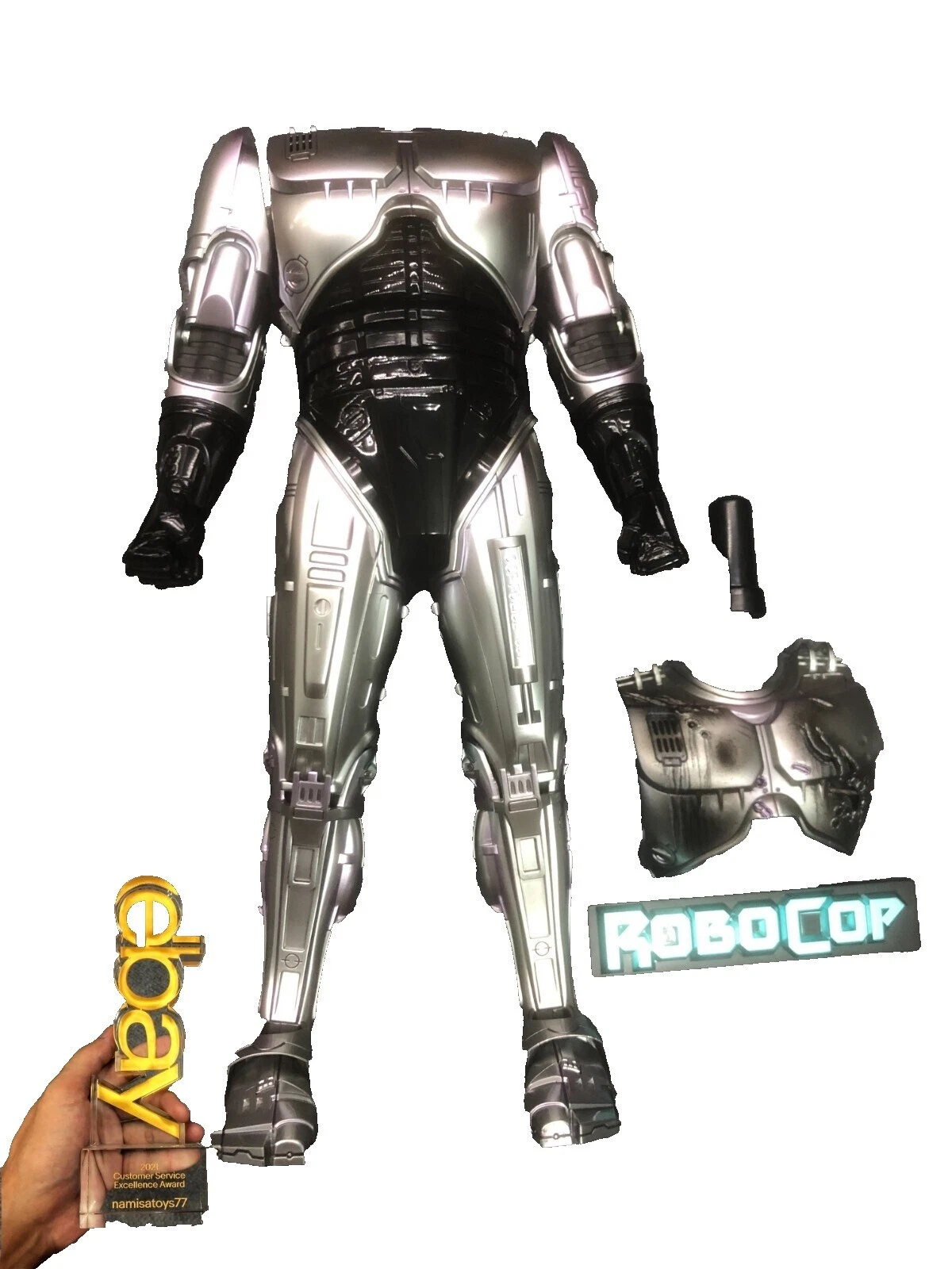 Figuras y accesorios de acción mecánica de Hot Toys