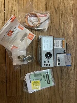 Honeywell V800A1088 24V Gas Valve