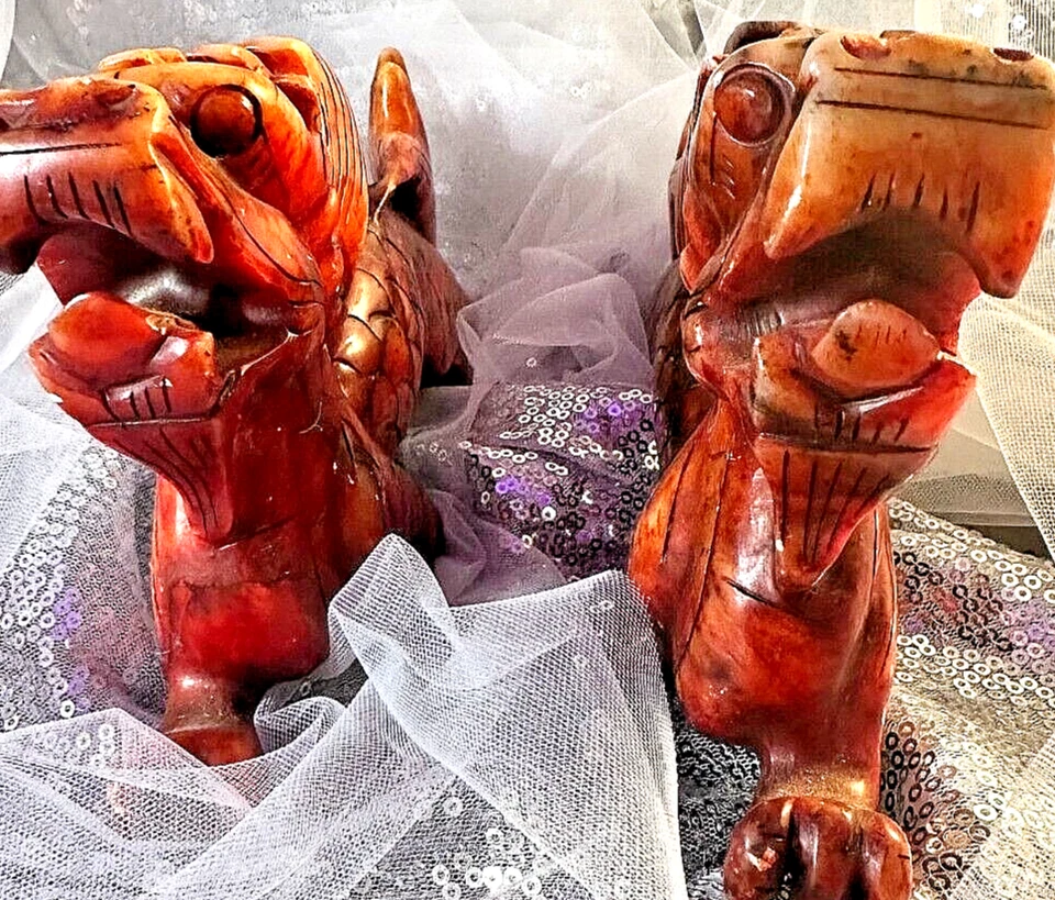 Pedra-sabão chinesa fina esculpida à mão 9" Foo Dog Dragon Serpent vermelha - Imagem 2 de 4