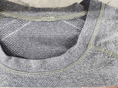 Lululemon T-Shirt Men Xl Gray Active Metal Vent Tech Performance Stretch Wickin
