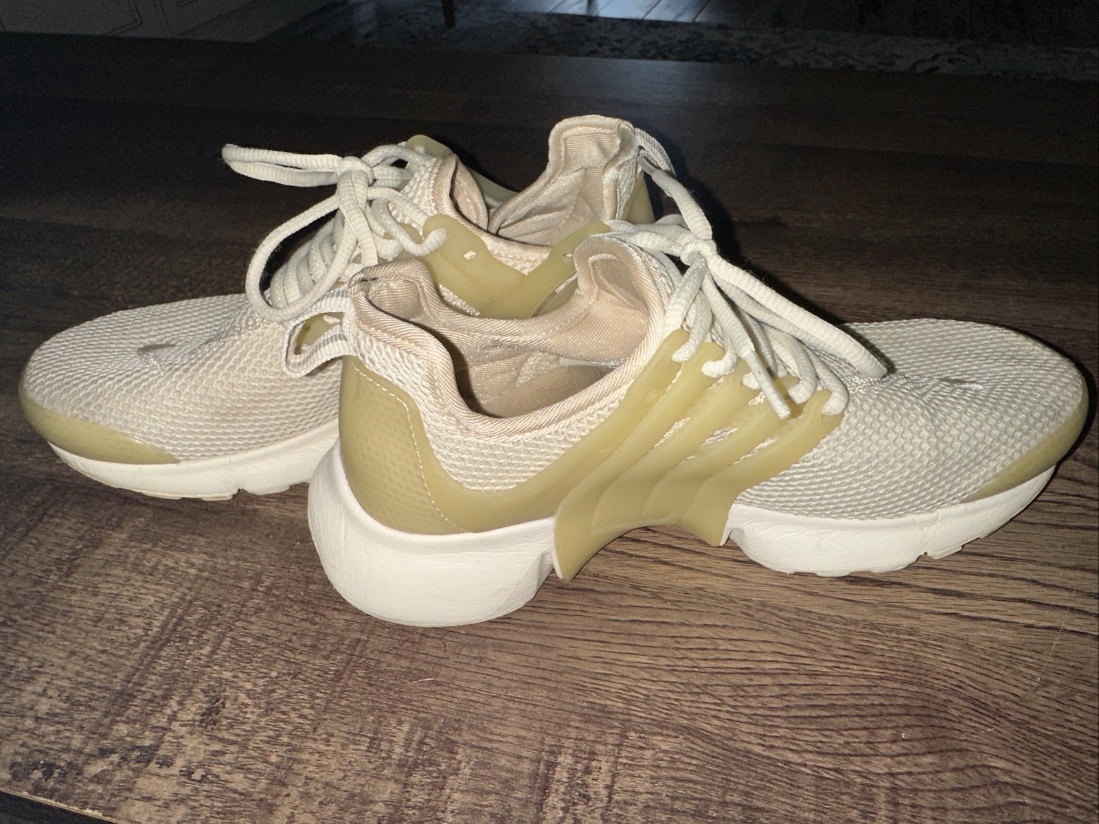 Bild 2 von 4
