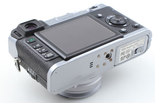[MINT in Box] Fujifilm FinePix X Series X100 12.3MP Silver Digital Camera JAPAN - Picture 8 of 15