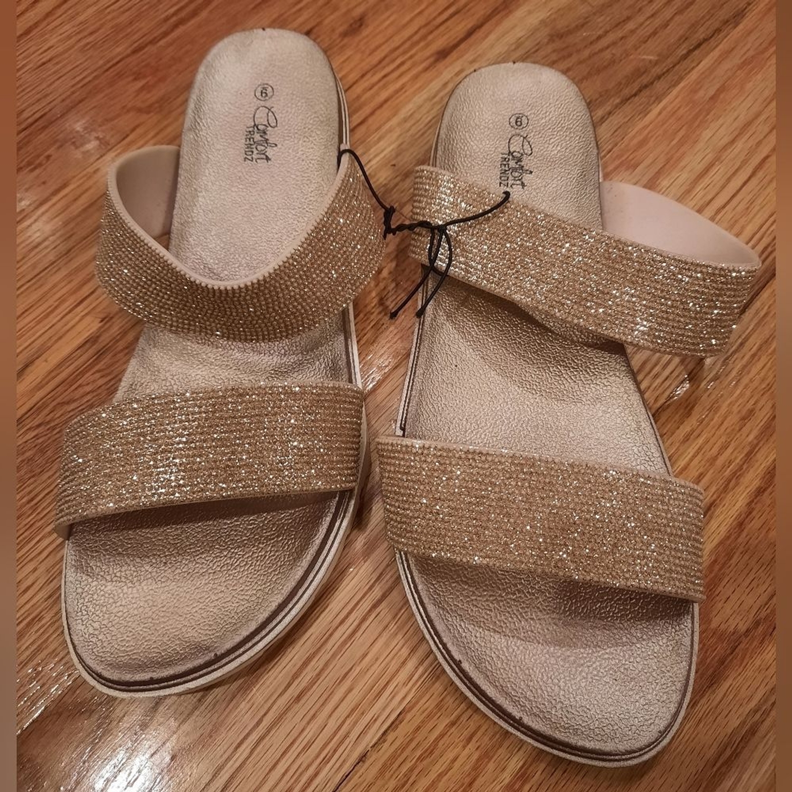 APL Sandali scintillanti casual! Taglia 9 NUOVO