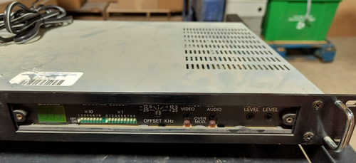 Modulador de canal de TV ágil ISS serie III montaje en rack 88 canales P-A - Imagen 3 de 6