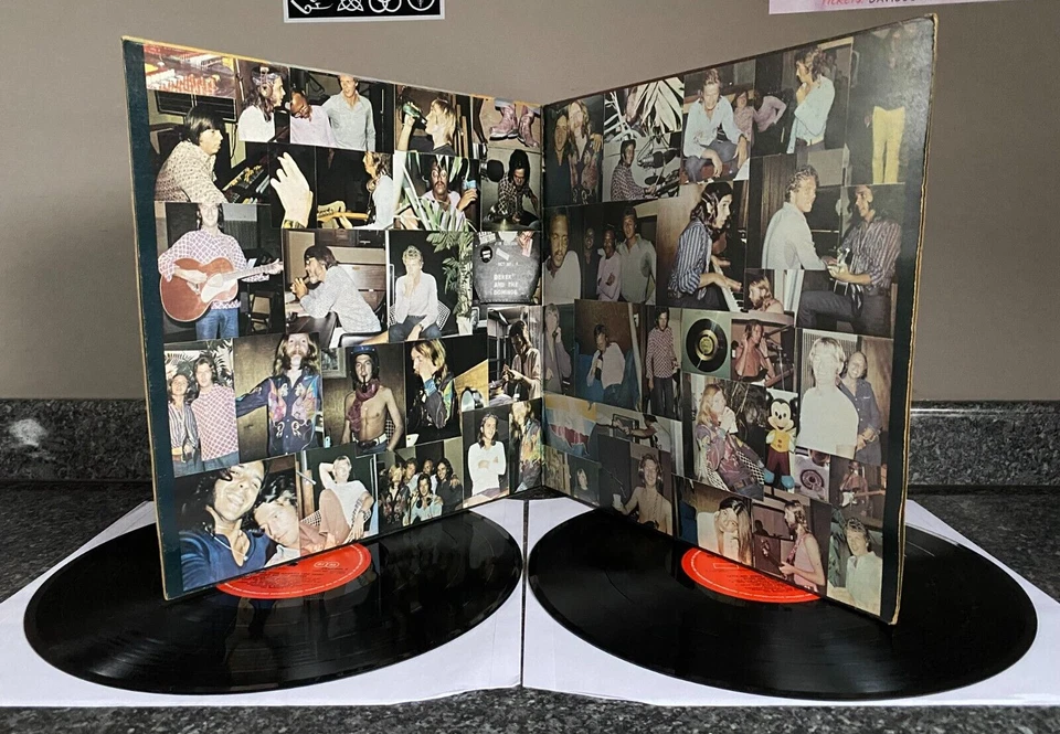 DOUBLE LP VINYL DEREK & THE DOMINOS ALBUM LAYLA UK 1ST PRESS ERIC CLAPTON EX/EX - Image 3 of 4