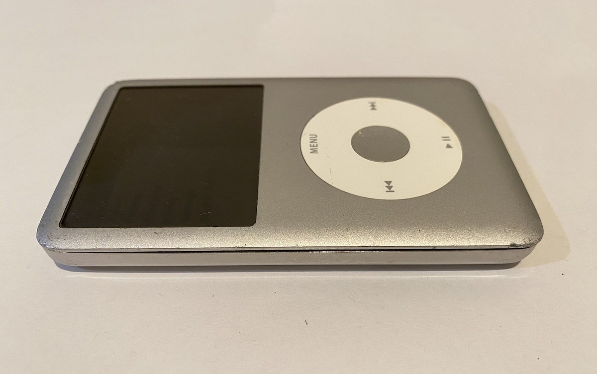 Apple iPod classic 6th Generation Silver (80 GB) READ DESCRIPTION