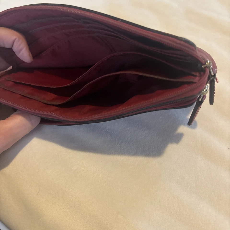 Vintage Coach Chelsea Burgundy Pebbled Leather Zip Wristlet - Image 3 of 4