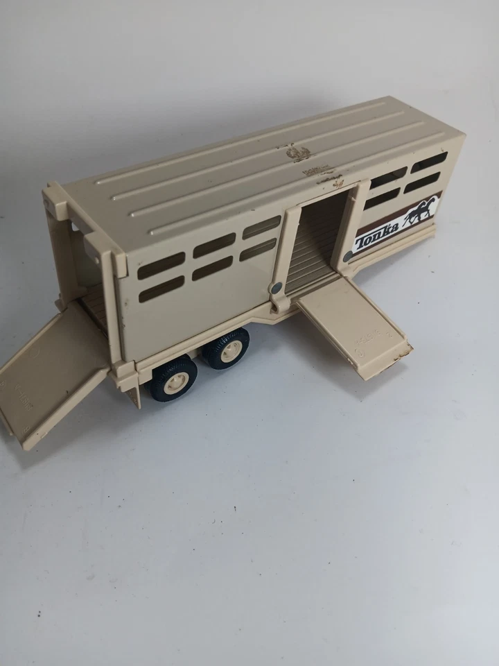 Semirremolque de transporte de caballos Tonka vintage de los años 70 y remolque de ganado acero prensado Foto 4 de 4