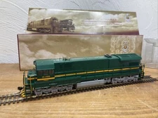 Bachmann HO Scale Import ND5-II Diesel Locomotive JINAN Road# 0358 Rare