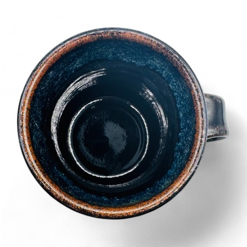 Curved Black Coffee Mug with Floral Motif Design - Handmade - Pottery - Bild 6 von 10
