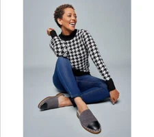 Denim & Co. Jacquard Houndstooth Mock-Neck Pullover Top-Black-3X A455058