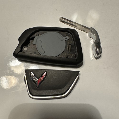 OEM Chevrolet Corvette Smart Key 7B- YG0G20TB1 w/ Logo INV 1 - Picture 2 of 4