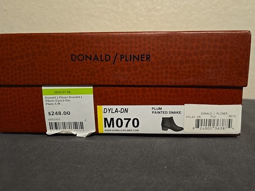 Donald Pliner Women's Dyla Snakeskin Leather Chelsea Booties!! Size US 7!! 🐍 - Picture 2 of 13