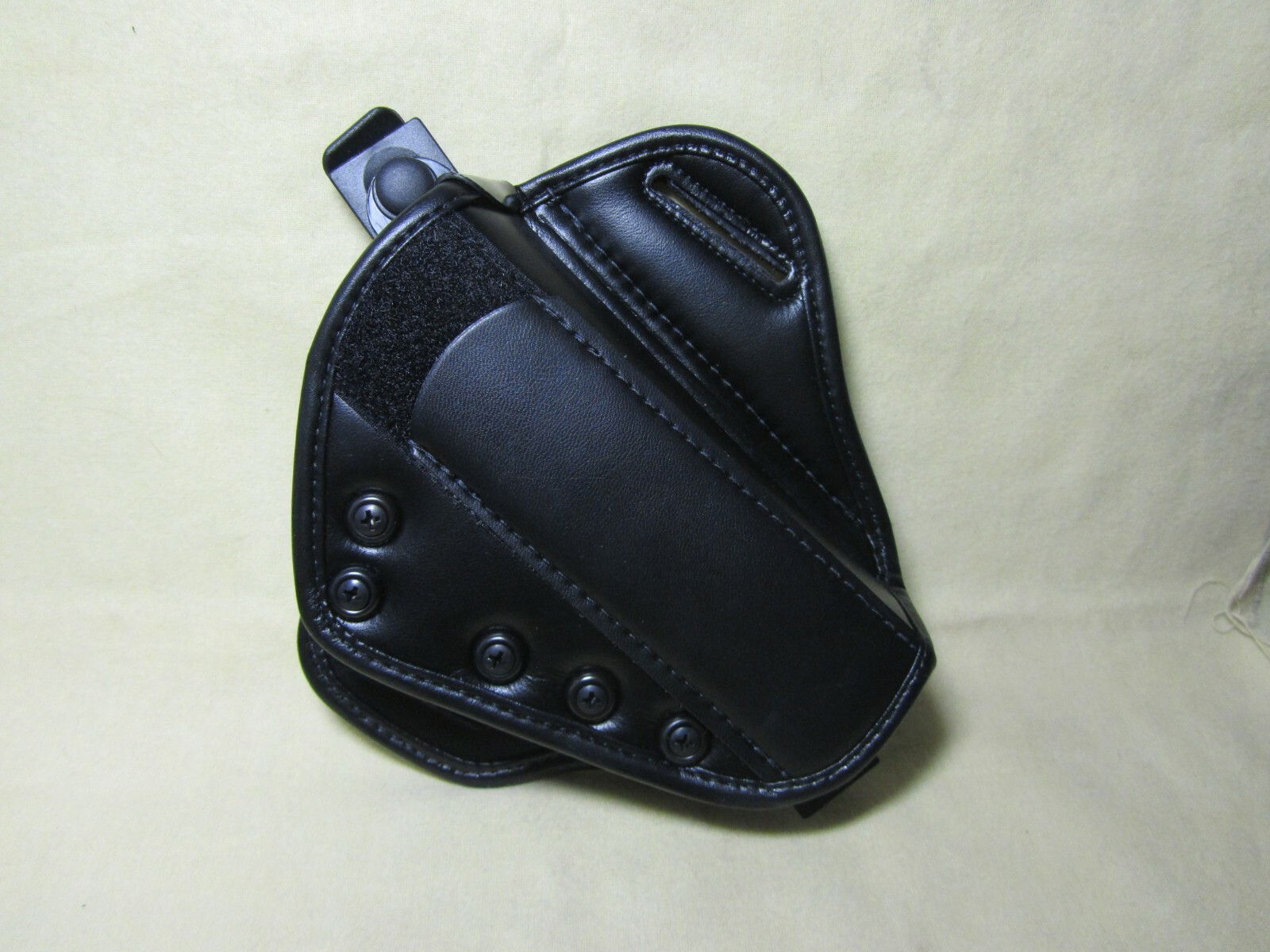 Foto 1 di 2