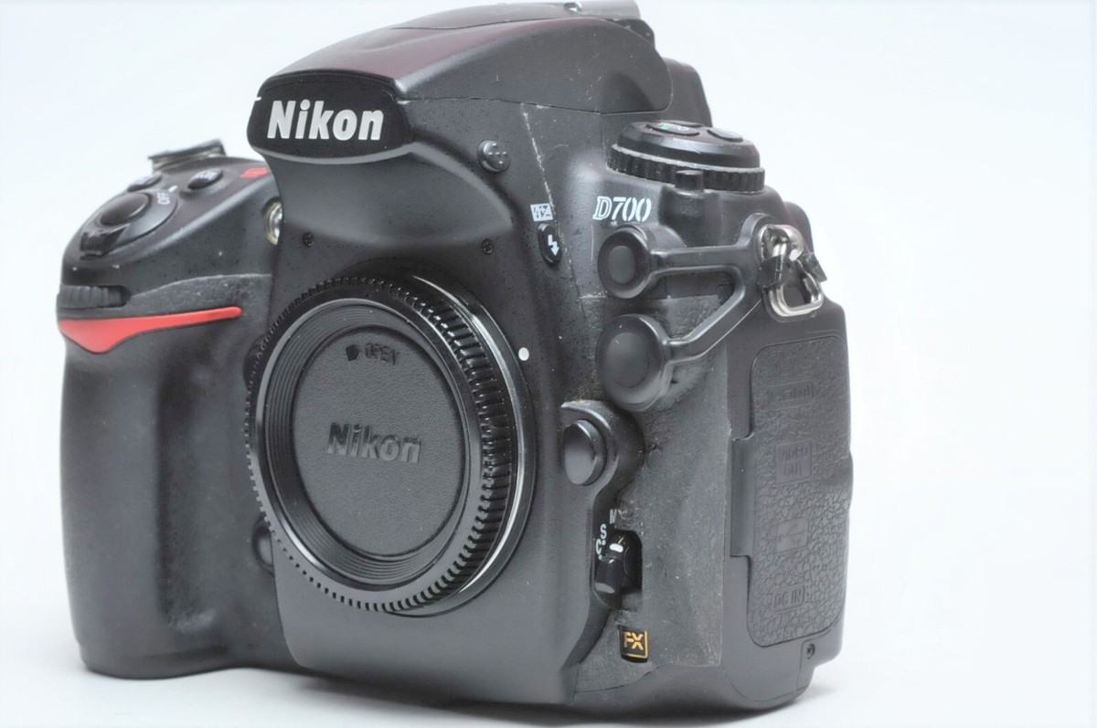 Nikon - Nikon Ｄ７００　FX Amazon.com : Nikon D700 12.1MP FX-Format CMOS Digital SLR