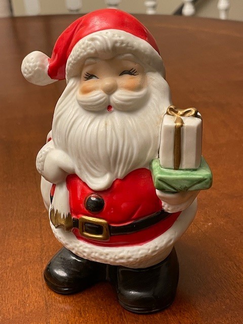 Vintage Homco Santa Claus Bank Holding Presents & Bag of Toys Figurine #5212