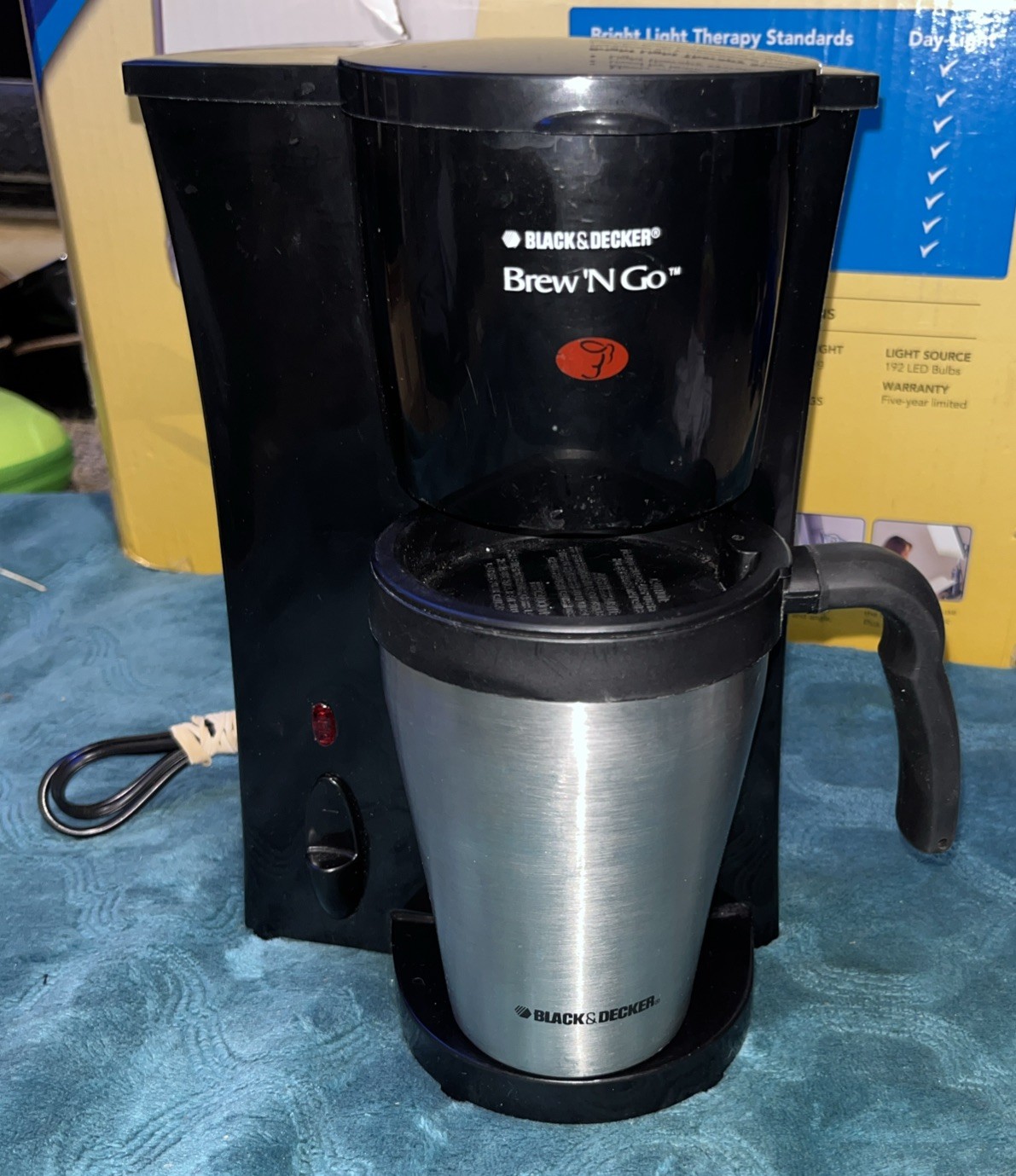 Black & Decker Brew 'N Go One Cup Coffee Maker/Stainless Steel Mug DCM18S TESTED
