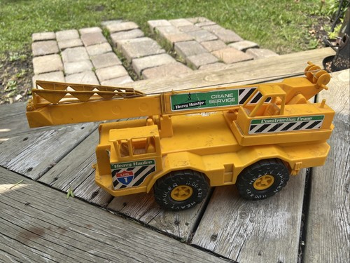 Vintage Processed Plastic Heavy Hauler Construction Crane 2740