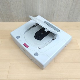 Sega Saturn console with Hori Fighting Stick, Virtua Gun, 3 Games & memory