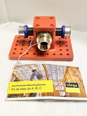 Viega 49120 3/4'' x 3/4'' x 1/2'' FPT Press Tee w/Mounting Bracket