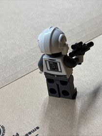 LEGO Star Wars Minifigure AT-AT Driver Red Imperial Logo Storm Trooper  8129