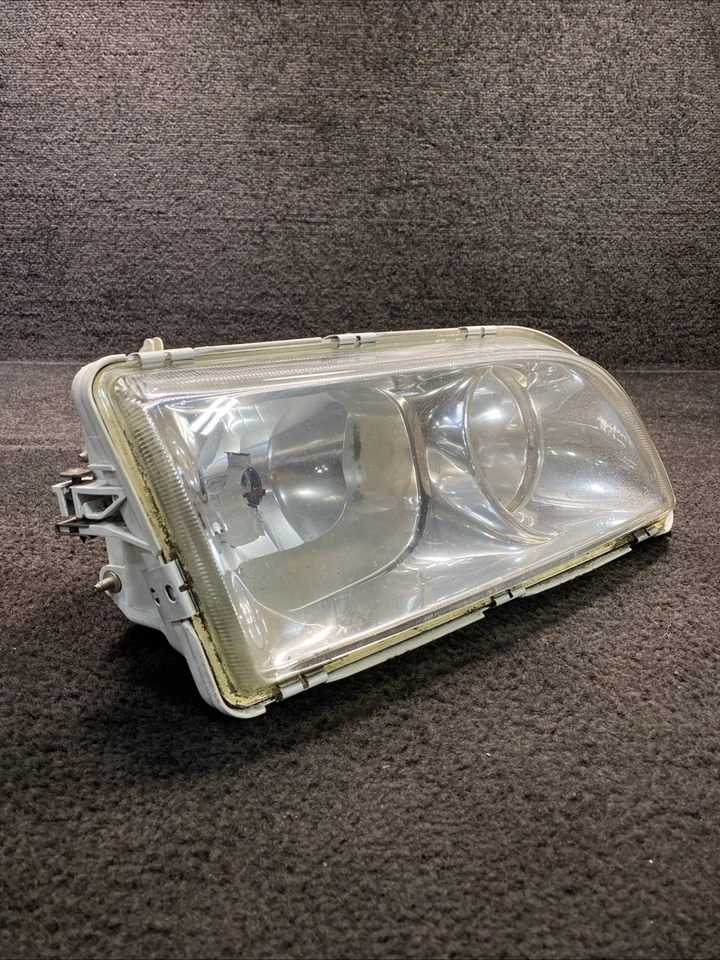 Faro halógeno lateral derecho Volvo V40 2000 OEM Foto 3 de 4