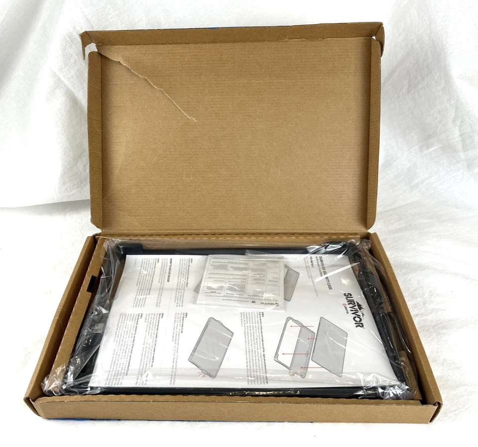 Griffin Survivor Security Case/Smart Card Reader/Microsoft Surface Pro, Free Shp - Image 3 of 4