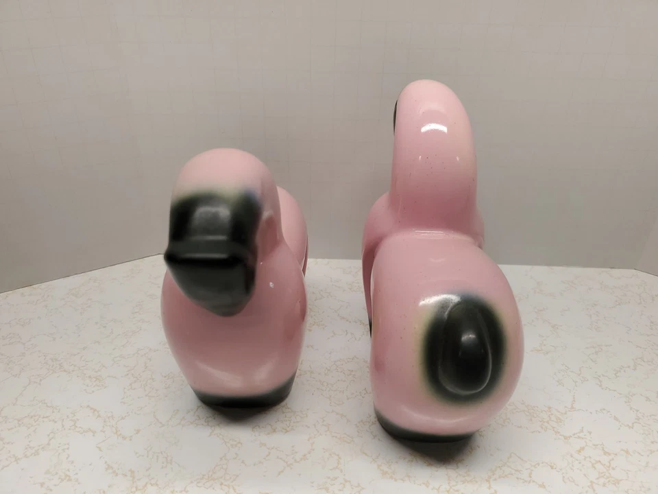 Par de caballos de cerámica vintage MCM Mid-Century modernos rosa y negro de 5 pulgadas Foto 2 de 4