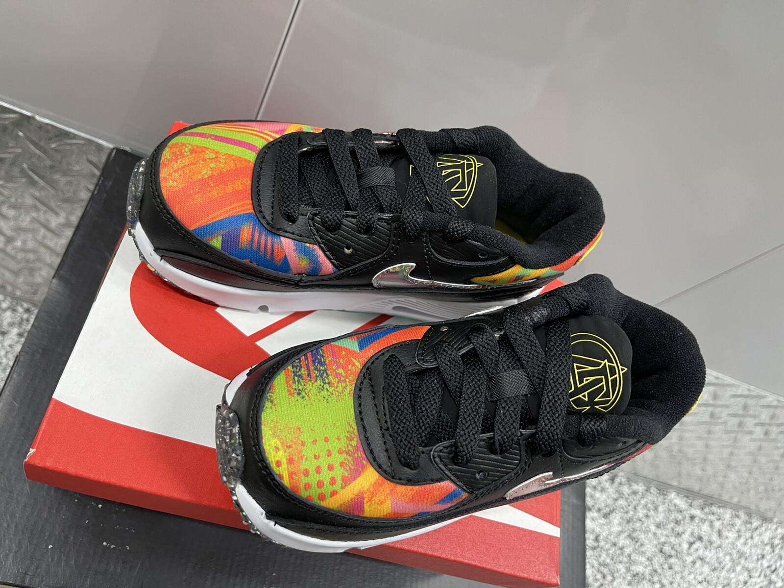 Nike Air Max 90 x Latin Heritage Month 
