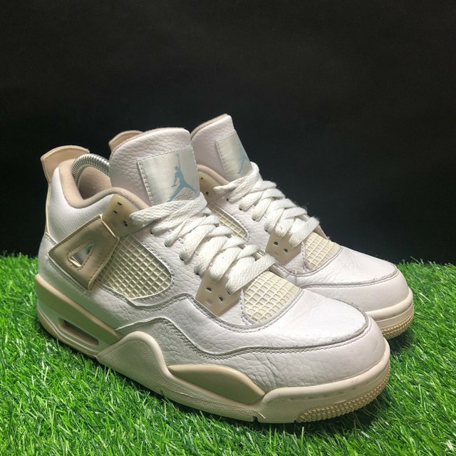 boys white nike basketball shoes