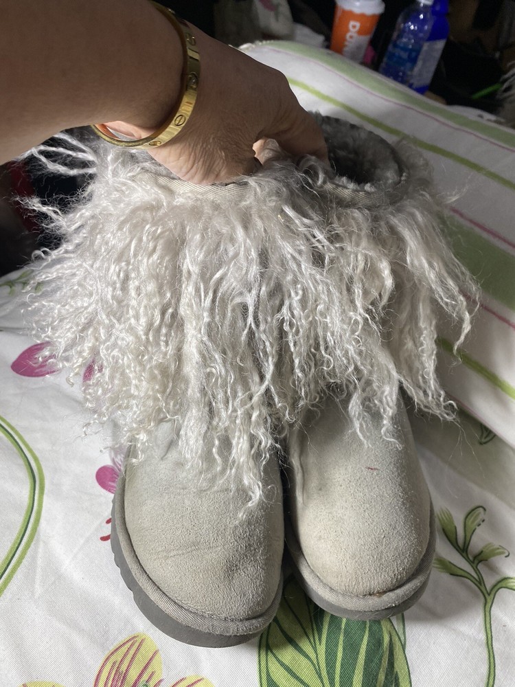 MONGOLIAN UGG   GREY BOOTS SIZE 7